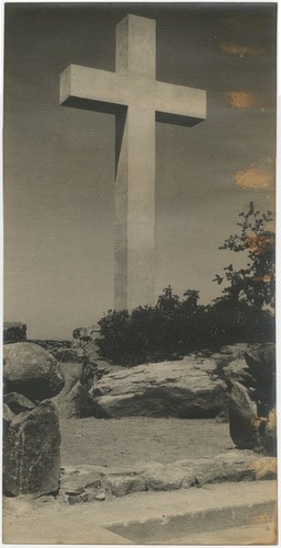 Mount Helix cross