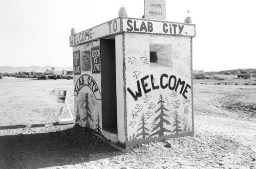 Slab City: photograph of army guard house