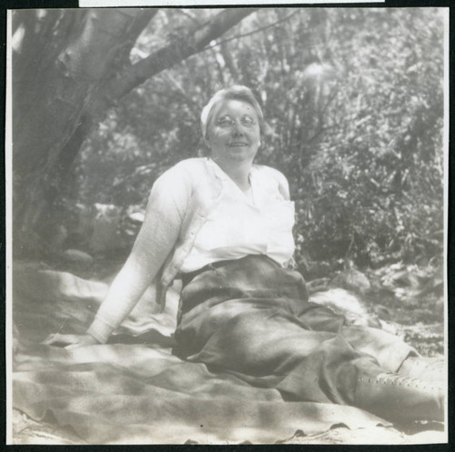 Photograph of Edna Anderson at a Manzanar hospital staff picnic