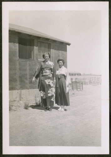 Women at the Minidoka camp