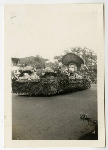 Float in the Rose Parade