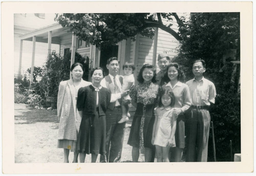Yoshinaga family and the Gozawa family