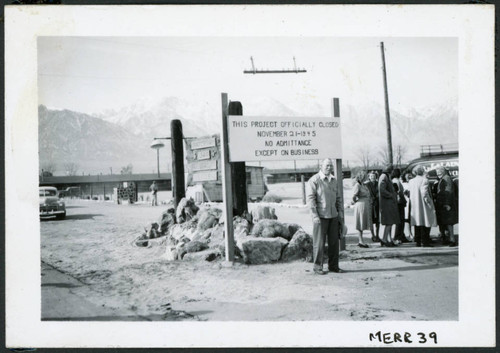 Photograph of Ralph Merritt officially closing Manzanar