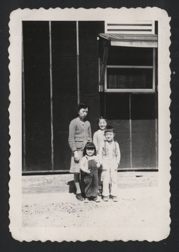 Hiroshi Takemoto's sister and three children