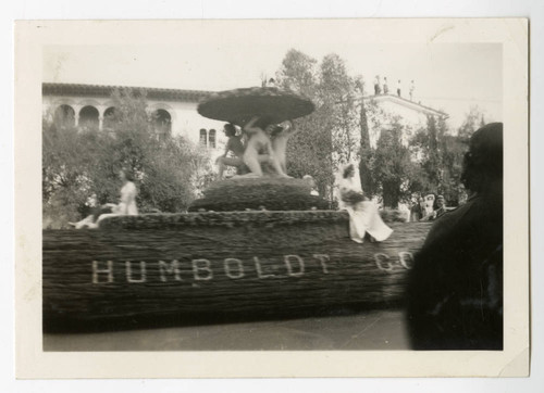 Float in the Rose Parade