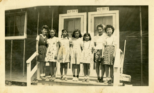 [Japanese American children in the Rohwer incarceration camp]