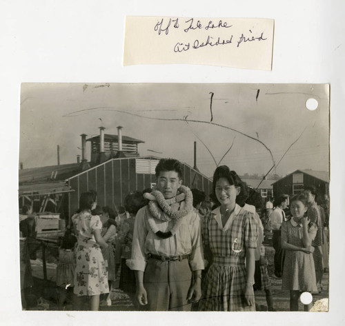 Atsushi Art Ishida and Hisako Yatabe leaving for the Tule Lake camp