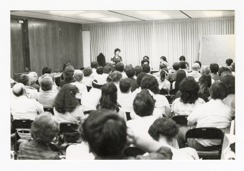 NCRR post-CWRIC hearing meeting with Lillian Nakano, Bob Toji, Evelyn Yoshimura, and Gordon Nakagawa