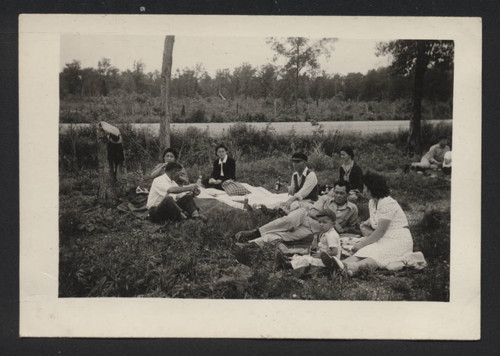 Enjoying a picnic at Jerome incarceration camp