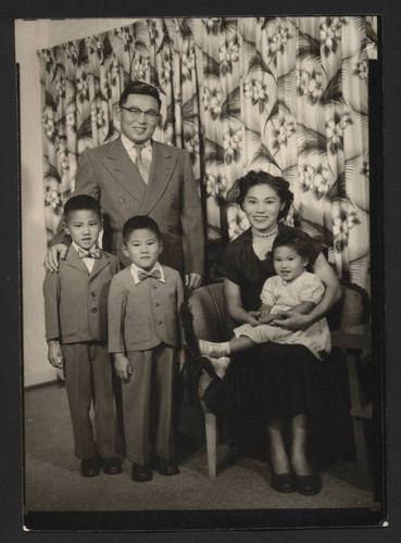 Portrait of the Ronald J. Kubo family