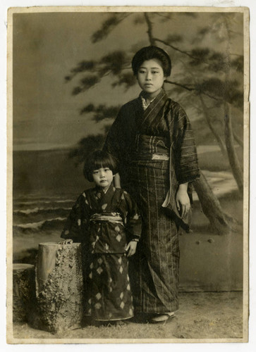 Kiyoko Maeda Yoshioka with Kinko Oshite