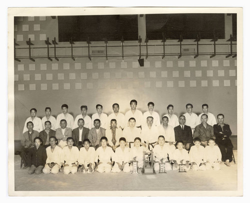 Pasadena Buddhist Temple Judo Dojo competition group