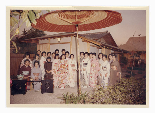 Seisakai members at Pasadena Buddhist Temple