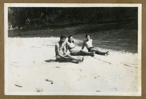 Japanese Peruvian men and Peruvian woman