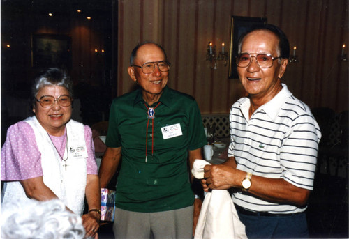 [Mini-reunion, Mrs. Kay Nakata, Tom Nakata, Jack Kaguni]