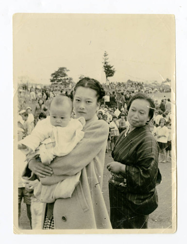 Kinuko Saito with her daughter, Marie