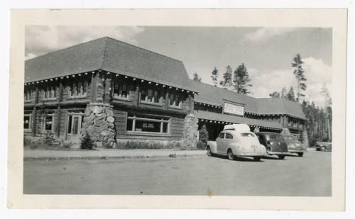 Hamilton's General Store in Yellowstone National Park