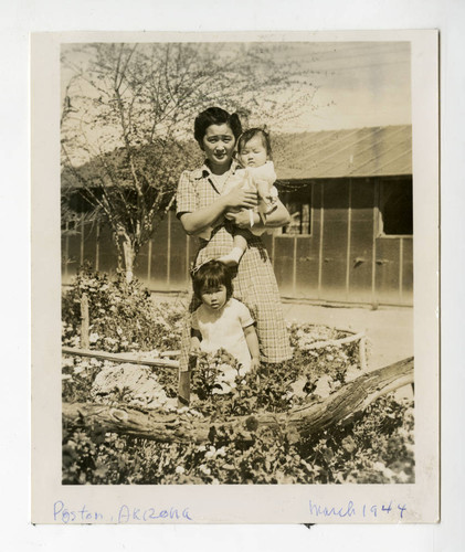 Hatsumi Barbara Ujita and her children