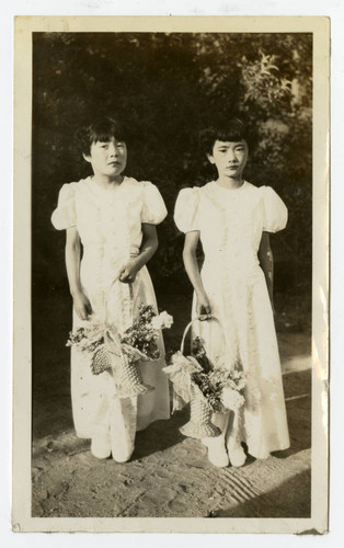 Yoshiko Hayashi and Makiko Shikuwa