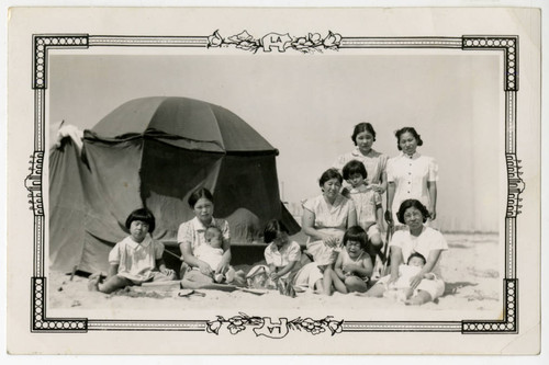 Kiyoko Maeda Yoshioka with her daughter and friends on a beach on Terminal Island