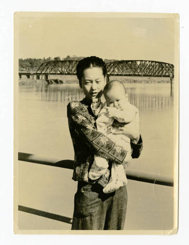 Kinuko Saito with her daughter, Marie