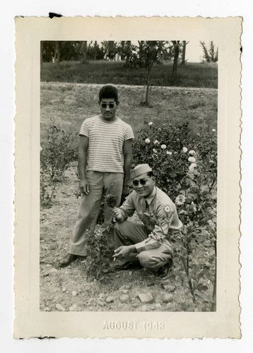 Takashi Ishida and man in military uniform