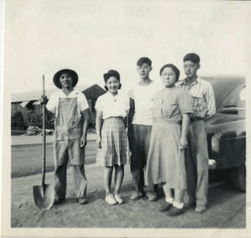 [Henry Toda, Father, Honey, Daughter, Akira, Son, (____)Toda, Mother, Roy, Son. Manzanar, California September 1942]