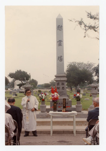 Memorial Day service at Woodlawn Cemetery