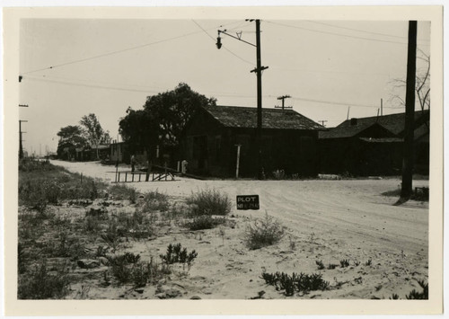 House on corner of Riverside Place