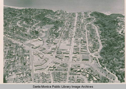 Aerial view of Pacific Palisades, Calif