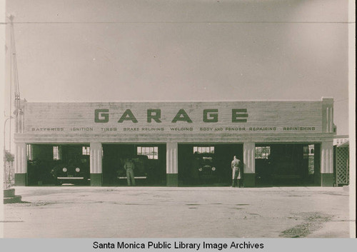 Jack Sauer's Garage located on Sunset Blvd. and La Cruz Avenue in Pacific Palisades