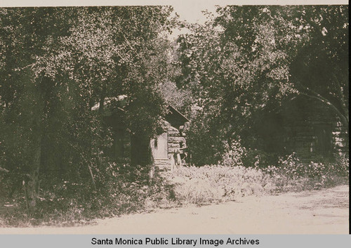 Craftsman style casita in the Assembly Camp surrounded by oaks and sycamores in Temescal Canyon, Calif