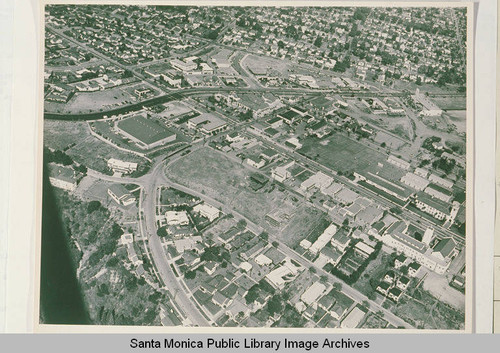 Aerial view of downtown Pacific Palisades, Calif