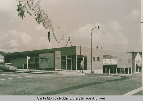 Looking east at a medical building on Via de La Paz at Antioch Street, Pacific Palisades, Calif