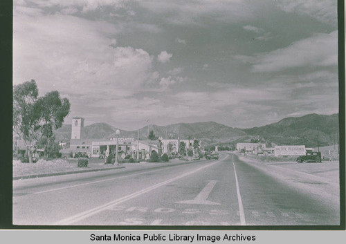 Looking west from Sunset toward Pacific Palisades Business District and the Santa Monica Mountains