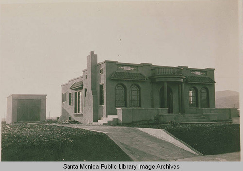 House at 841 Chautauqua Blvd. in Pacific Palisades