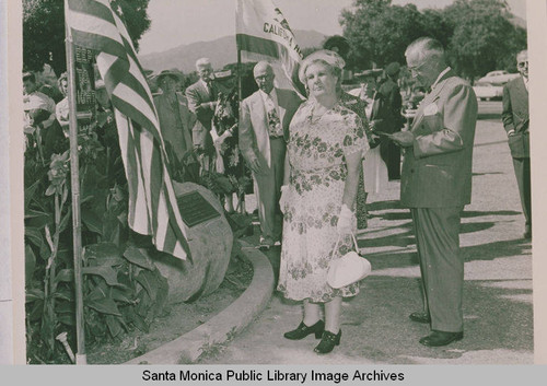 Dedication of the Ysidro Reyes Family plaque at Pampas Ricas and Sunset Blvd., September 14, 1952