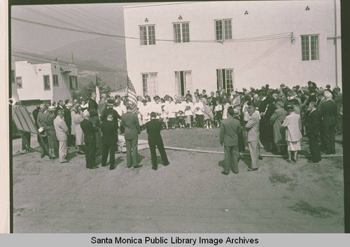 Circle at the ground breaking ceremonies for the sanctuary of the Methodist Church on Via de la Paz, Pacific Palisades, Calif