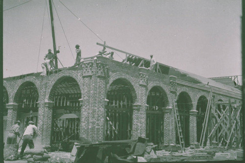 Construction of the Pacific Palisades Business Block