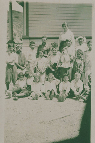 Marquez family and other children in front of Canyon School in Santa Monica Canyon