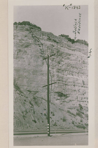 Detail of bluffs in the Pacific Palisades showing landslide damage features (K-1943)
