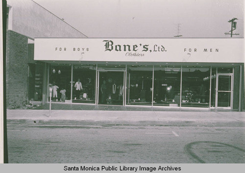 Storefront of Bone's Clothiers in Pacific Palisades, Calif