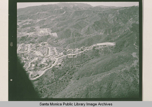 Aerial view of Pacific Palisades, Calif