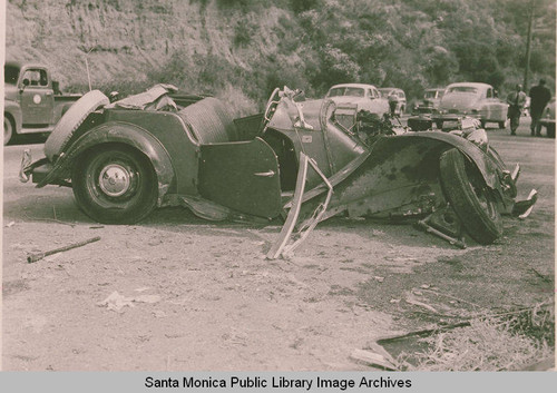 Auto accident at Channel Road and Pacific Coast Highway in Santa Monica Canyon