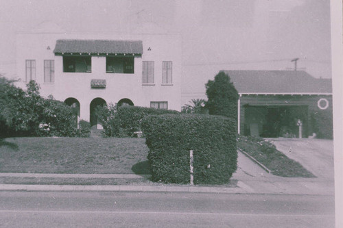 Seamont Apartments on Via de la Paz in Pacific Palisades