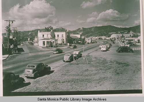 Antioch Street and Sunset Blvd in downtown Pacific Palisades, Calif