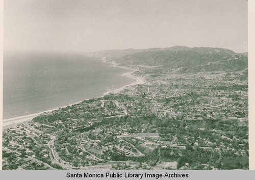 Aerial view of Pacific Palisades, Calif