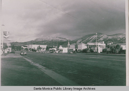 Sunset Blvd. in Pacific Palisades after a snow