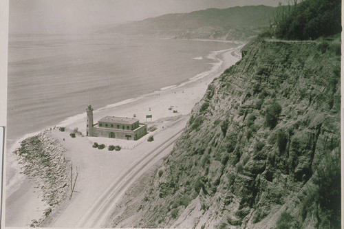 Looking at the lighthouse and the beach from the bluffs above Santa Monica Canyon