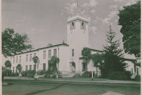 Palisades Elementary School on Via de la Paz in Pacific Palisades, Calif